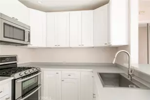 365 Burchett St, Glendale, CA 91203 - Photo 12