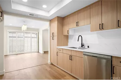 8601 Sunland Boulevard #5, Los Angeles, CA 91352 - Photo 14