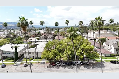 1317 N Brand #15, Glendale, CA 91202 - Photo 4