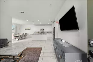 370 Campbell Ct, Santa Paula, CA 93060 - Photo 4