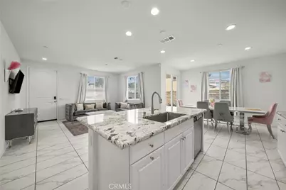 370 Campbell Court, Santa Paula, CA 93060 - Photo 12