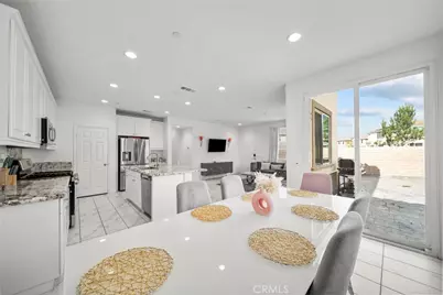 370 Campbell Court, Santa Paula, CA 93060 - Photo 10