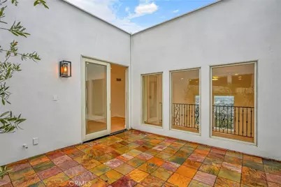 10050 Olivia Ter, Los Angeles, CA 91352 - Photo 10