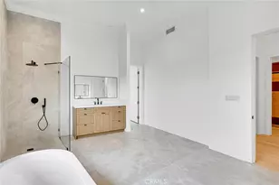 10050 Olivia Terrace, Los Angeles, CA 91352 - Photo 64