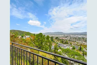 10050 Olivia Ter, Los Angeles, CA 91352 - Photo 58