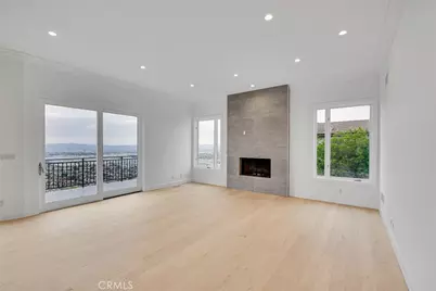 10050 Olivia Ter, Los Angeles, CA 91352 - Photo 32