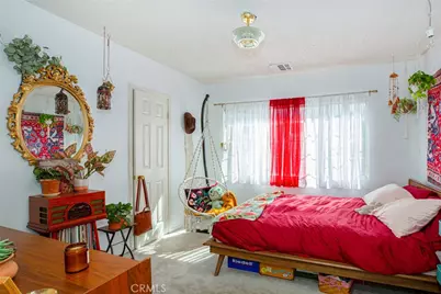 836 Edgemont Street, Los Angeles, CA 90029 - Photo 10