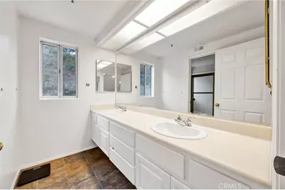 12970 Louise, Granada Hills, CA 91344 - Photo 40