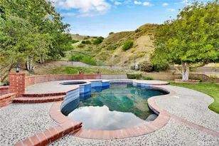 12970 Louise, Granada Hills, CA 91344 - Photo 52