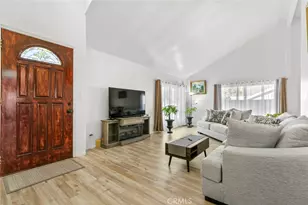 23814 Sarda Rd, Valencia, CA 91355 - Photo 4