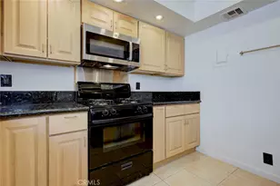 10155 De Soto, Chatsworth, CA 91311 - Photo 14