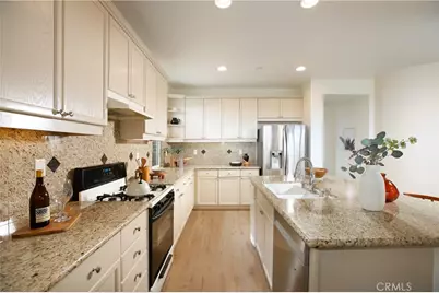 11045 Tamberly Lane, Tujunga, CA 91042 - Photo 12