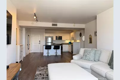 3740 Santa Rosalia Road #Unit 425, Los Angeles, CA 90008 - Photo 6