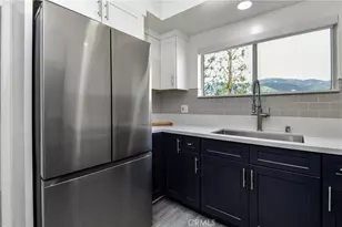 2915 Montrose Ave, Glendale, CA 91214 - Photo 12
