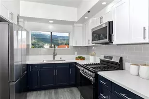 2915 Montrose Ave, Glendale, CA 91214 - Photo 8