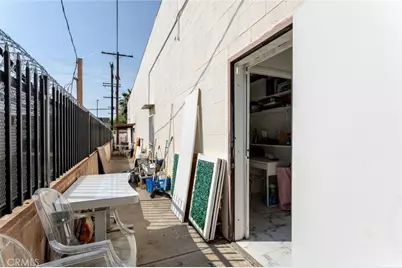 13521 Sherman Way, Van Nuys, CA 91405 - Photo 18