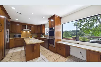 1310 Imperial Drive, Glendale, CA 91207 - Photo 26
