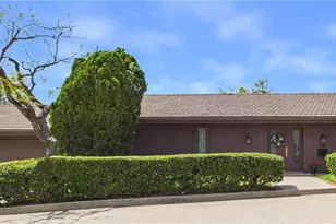 1310 Imperial Dr, Glendale, CA 91207 - Photo 2