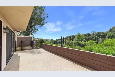 1310 Imperial Drive, Glendale, CA 91207 - Photo 42