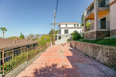 1301 Corona Drive, Glendale, CA 91205 - Photo 46