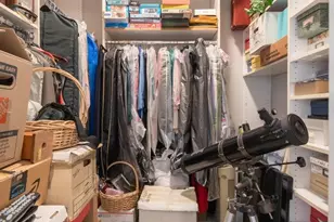 18340 Collins, Tarzana, CA 91356 - Photo 30