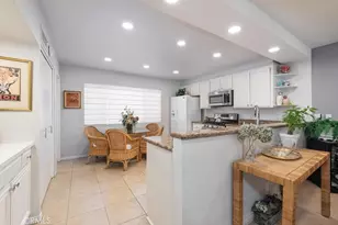 18340 Collins, Tarzana, CA 91356 - Photo 12