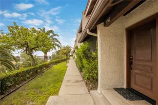 9562 Via Bernardo, Burbank, CA 91504 - Photo 4