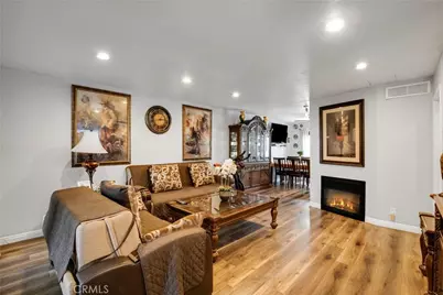 9562 Via Bernardo, Burbank, CA 91504 - Photo 6
