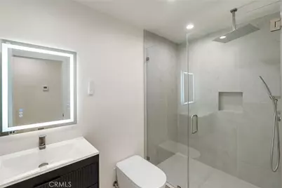 13739 Wyandotte, Van Nuys, CA 91405 - Photo 16