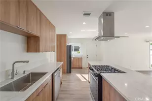 13739 Wyandotte, Van Nuys, CA 91405 - Photo 12