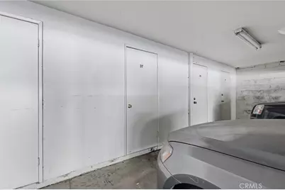 18408 Hatteras Street #14, Tarzana, CA 91356 - Photo 22