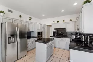 77 Lakeshore Dr, Rancho Mirage, CA 92270 - Photo 8