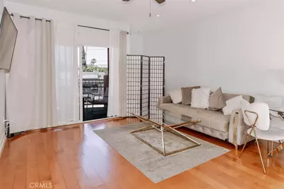 11124 Burbank Boulevard #101, North Hollywood, CA 91601 - Photo 8