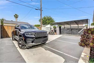 6711 Clybourn, North Hollywood, CA 91606 - Photo 32