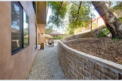 1849 Los Encinos Avenue, Glendale, CA 91208 - Photo 38