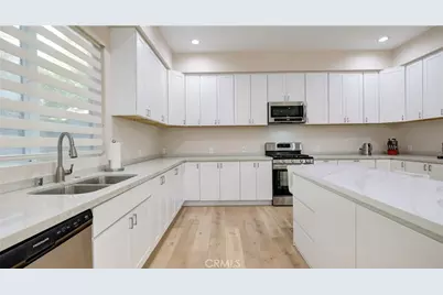 1849 Los Encinos Avenue, Glendale, CA 91208 - Photo 16