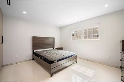 10510 Helendale Avenue, Tujunga, CA 91042 - Photo 26