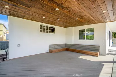 10510 Helendale Avenue, Tujunga, CA 91042 - Photo 32