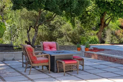 5127 Solliden, La Canada Flintridge, CA 91011 - Photo 32