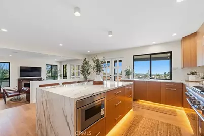 834 Moorside Drive, Glendale, CA 91207 - Photo 32