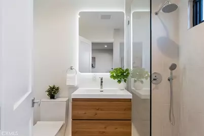 834 Moorside Drive, Glendale, CA 91207 - Photo 28