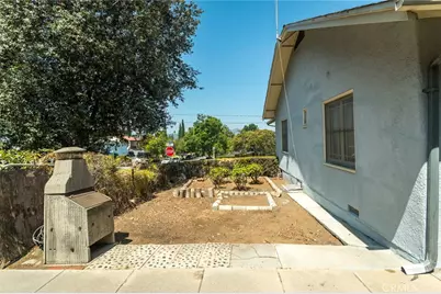 1030 Tyler St, Glendale, CA 91205 - Photo 26