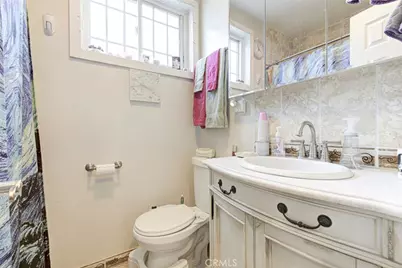 13158 Carl Street, Pacoima, CA 91331 - Photo 24