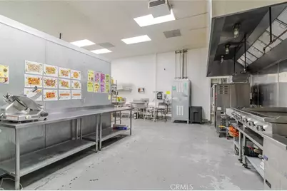 Saticoy Street, North Hollywood, CA 91605 - Photo 12