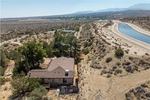 32451 Valyermo Rd, Pearblossom, CA 93553 - Photo 38