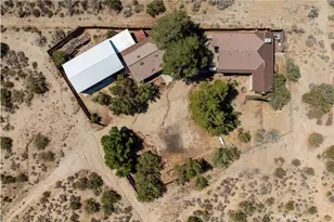 32451 Valyermo Rd, Pearblossom, CA 93553 - Photo 28