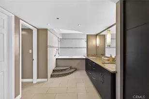 345 Pioneer Dr, Glendale, CA 91203 - Photo 16