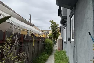 805 E 25th St, Los Angeles, CA 90011 - Photo 12
