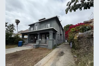 805 E 25th St, Los Angeles, CA 90011 - Photo 2