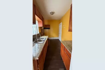 805 E 25th St, Los Angeles, CA 90011 - Photo 6